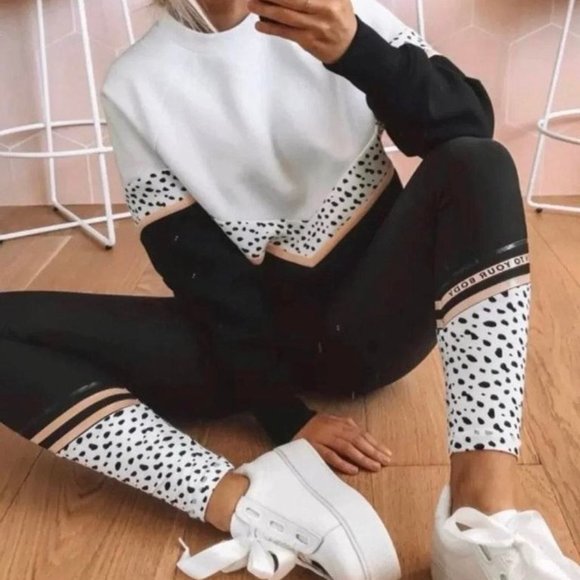 White Fox Boutique Pants - Sarah's Day Sweet & Sassy Leggings XS